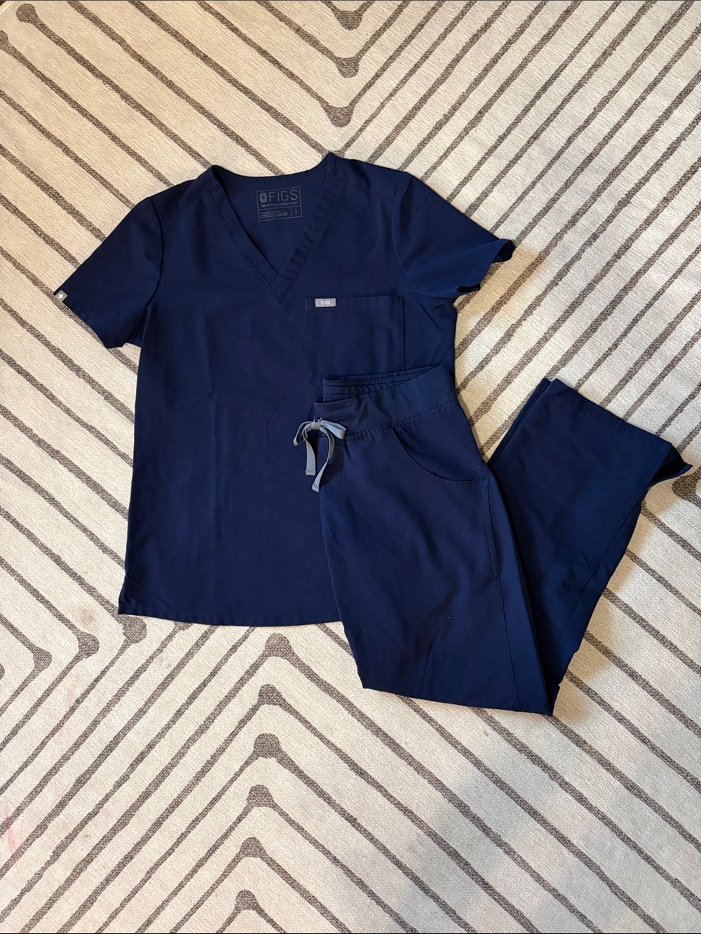 FIGS Scrub Top and Kade Pants - Navy